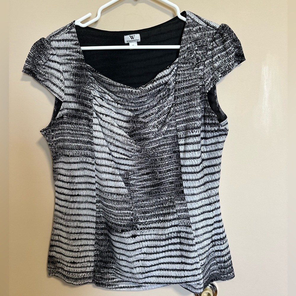 186 Worthington Short Sleeve Blouse